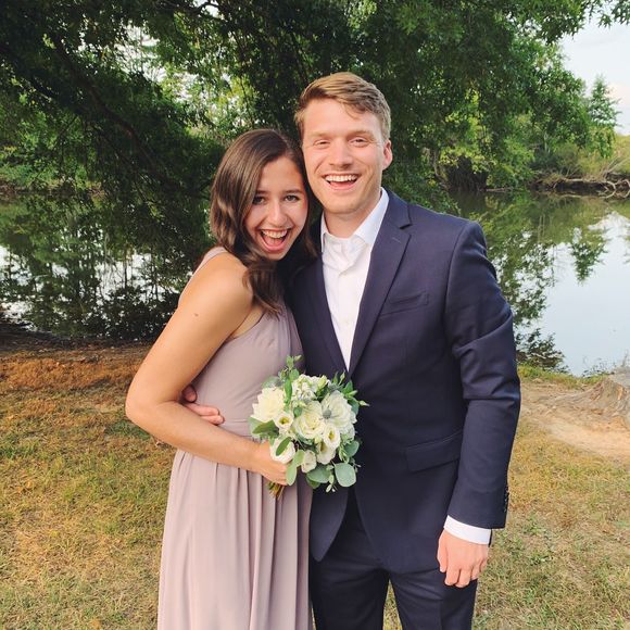 Profile Picture of Addison Housand (@amhousand) on Poshmark