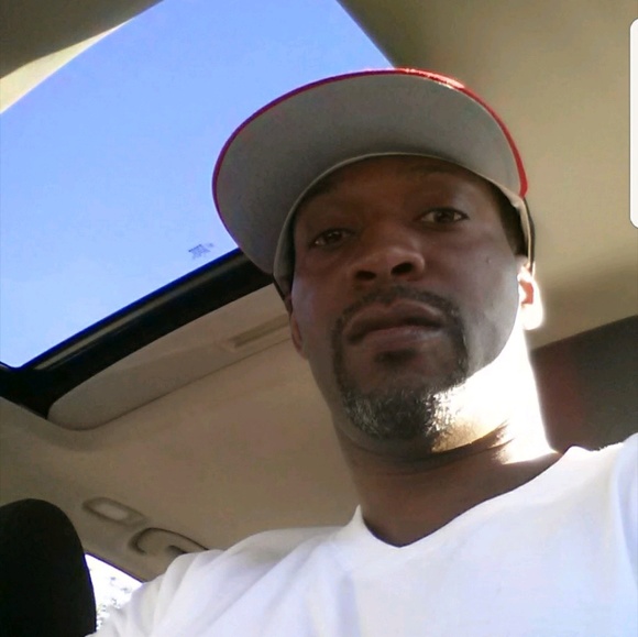 Profile Picture of Brian Brown (@brian_anthony) on Poshmark