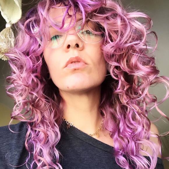 Profile Picture of Kelsey Wieboldt (@kelsey0524) on Poshmark