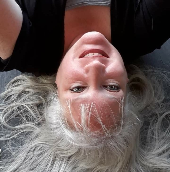 Profile Picture of Liza Boegner (@lizadarling18) on Poshmark