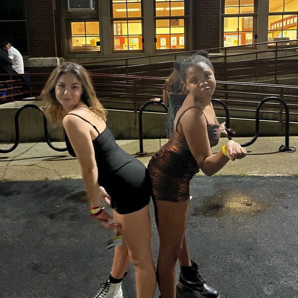 Profile Picture of Helena Patsey (@_lenapatsey) on Poshmark