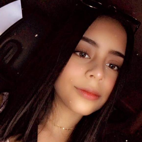 Profile Picture of Maria de los angeles Platon contreras (@mariaplaton100) on Poshmark