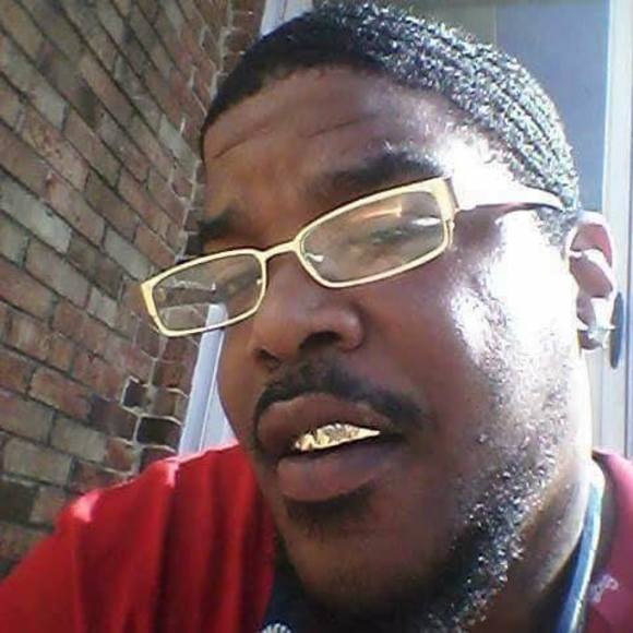 Profile Picture of Tyrone Booker (@tyronebooker493) on Poshmark