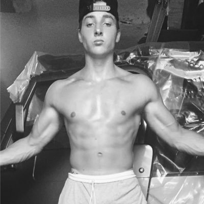 Profile Picture of Aiden Jones (@aidenj138) on Twitter