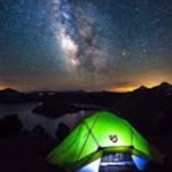 Profile Picture of Robert Goril (@robertgoril) on Poshmark