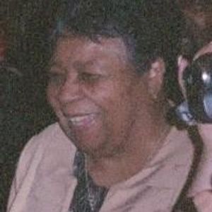 Profile Picture of Yvonne Reid (@rennovy) on Myspace