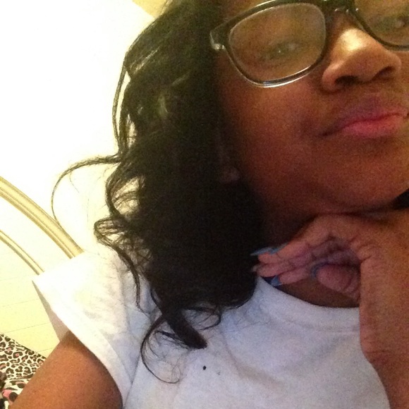 Profile Picture of Carlisha Shy (@lishashy) on Poshmark