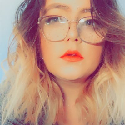 Profile Picture of Tati Christine Gonzalez (@TatiLoveCakes) on Twitter