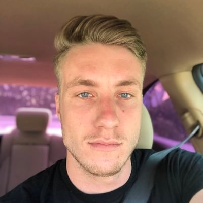 Profile Picture of 🤨 (@domer_austin) on Twitter