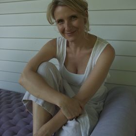 Profile Picture of Elizabeth Gilbert (@lizgilbertpins) on Pinterest