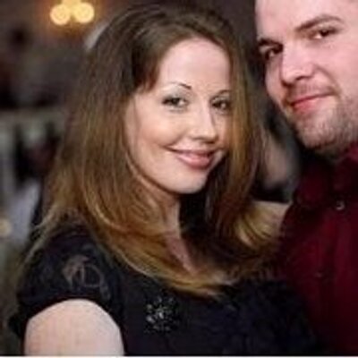 Profile Picture of Melanie Conover (@sMELlyROSE80) on Twitter