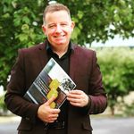 Profile Picture of Steve Mahoney (@stevemahoneyraywhite) on Instagram