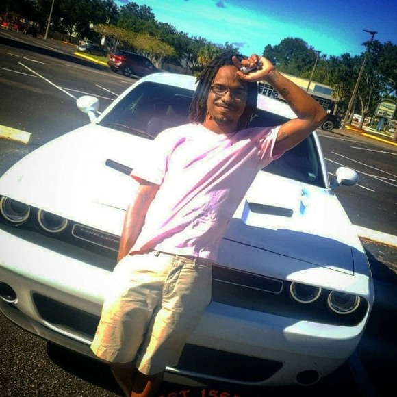 Profile Picture of Nickolas Williams (@nickolasw) on Poshmark