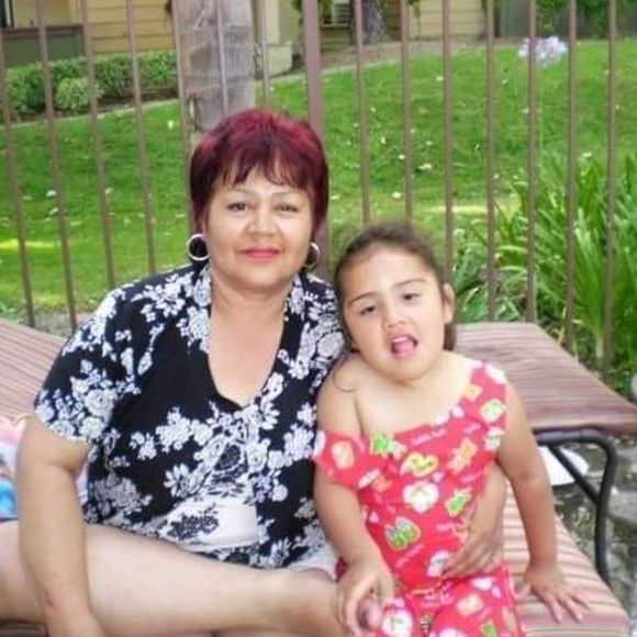 Profile Picture of Dora Campos (@dora_campos) on Poshmark