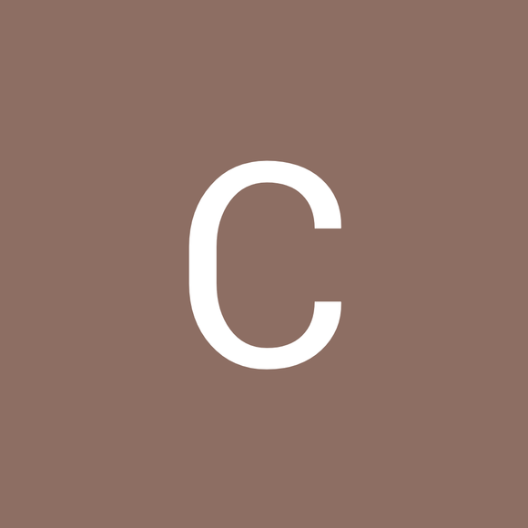 Profile Picture of Claudia Sharp (@claudiasharp) on Poshmark
