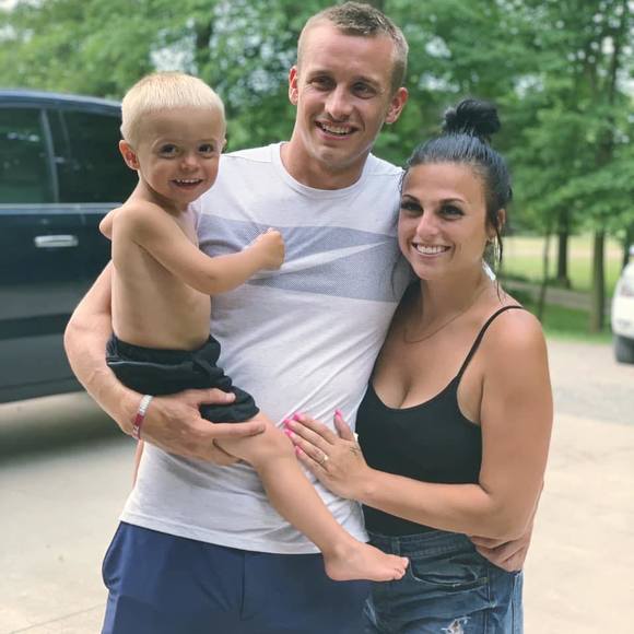 Hannah Binegar - Poshmark Profile Picture of Hannah Binegar (@hannahbinegar12) on Poshmark