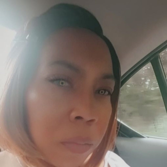 Profile Picture of Tanya Fields (@tanyafields2) on Poshmark