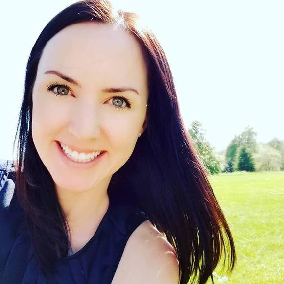 Profile Picture of Stephanie Kumar (@yes_and_yes) on Poshmark