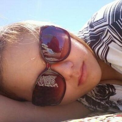 Profile Picture of Julie Vue (@julievue) on Twitter