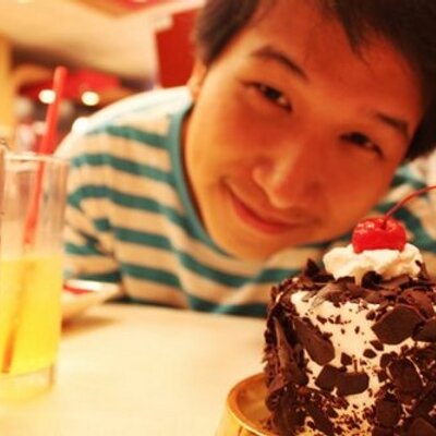 Profile Picture of Glenn Uy (@lilpanther21) on Twitter