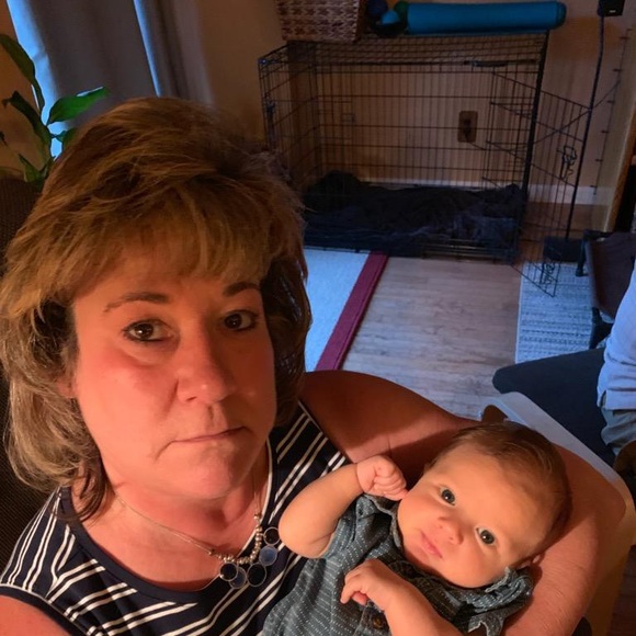 Profile Picture of Donna Moore (@mooredd1968) on Poshmark