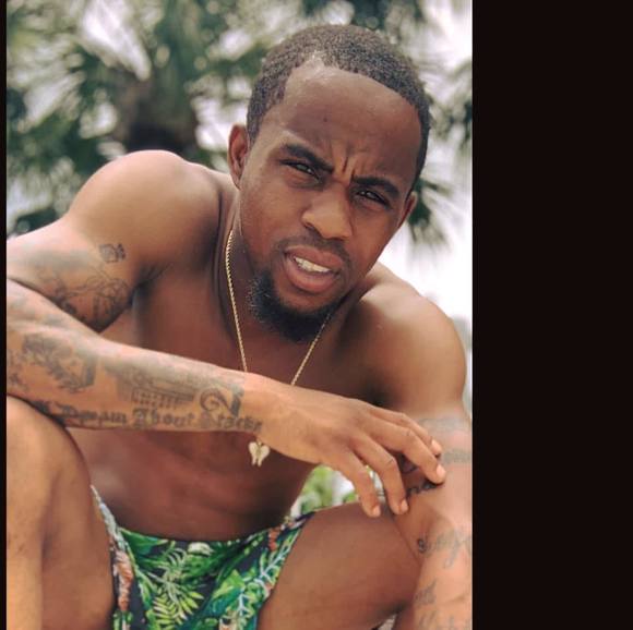 Profile Picture of Tyrell Smith (@tyrellsmith28) on Poshmark