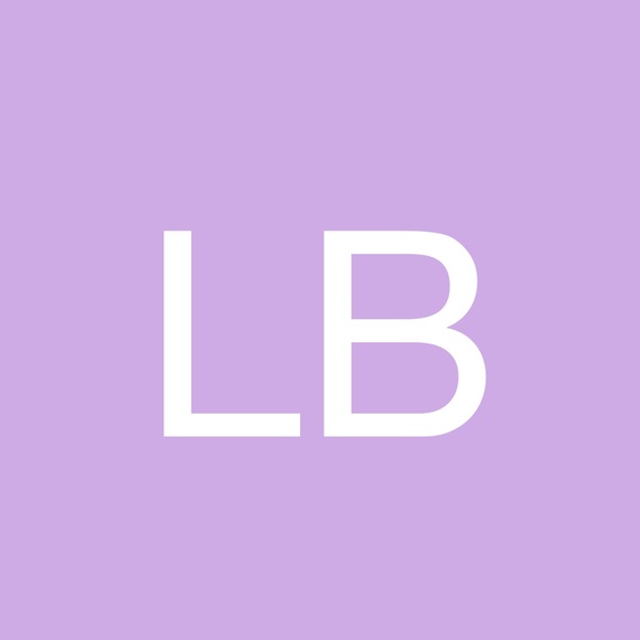 Profile Picture of Lauren Burnsed (@lcruse01) on Poshmark