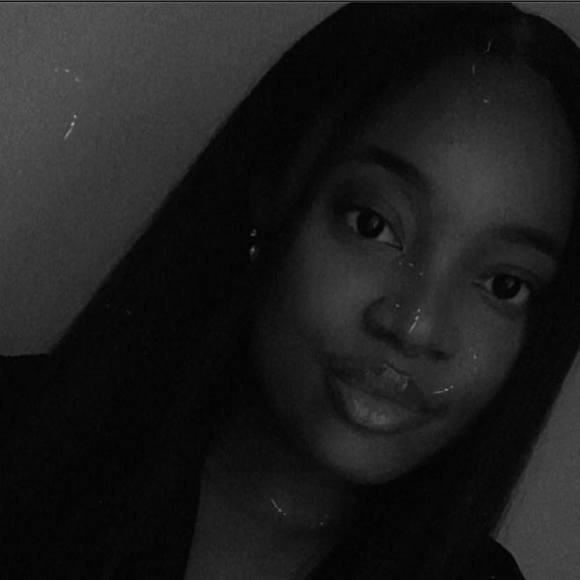 Profile Picture of Moghalu Jennifer-love (@moghaluj) on Poshmark