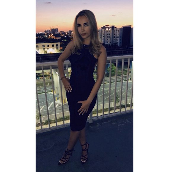 Profile Picture of Sherel Thrash (@sherelthrash) on Poshmark