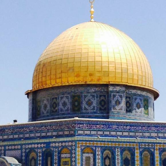 Profile Picture of Omar Barakat (@omaritoboss) on Poshmark