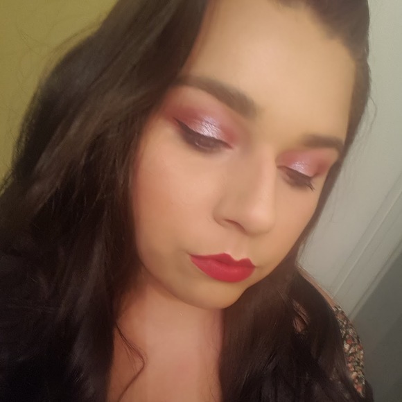 Profile Picture of Candice Lorenzo (@candicelorenzo) on Poshmark