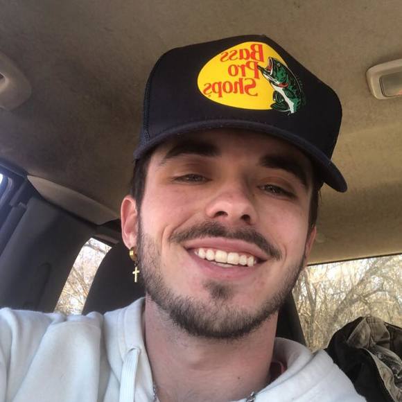 Profile Picture of Tristen Vandaley (@vandaley11) on Poshmark