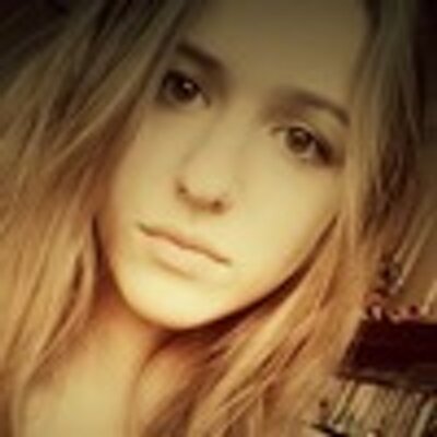 Profile Picture of Phoebe Bryan (@MeghanPhoebe) on Twitter