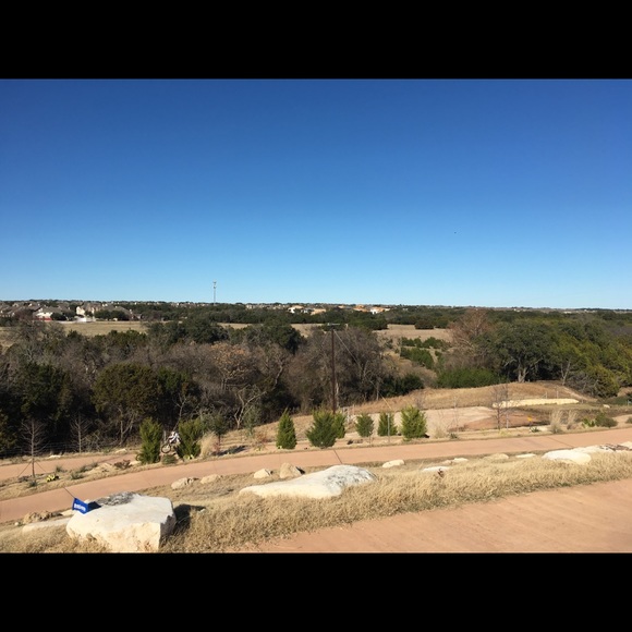 Profile Picture of Rong Cheng (@rongcheng) on Poshmark