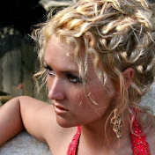 Profile Picture of Piper Allen (@PiperNyia) on Youtube