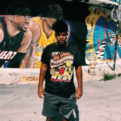 Profile Picture of C E S A R P I C H A R D O (@Pichardo1468) on Twitter