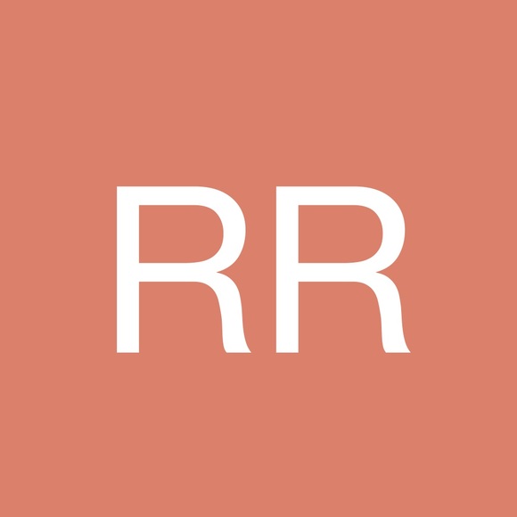 Profile Picture of Resornpopla Resornpopla (@resornpopla) on Poshmark