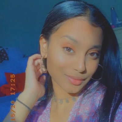 Profile Picture of Isha Singh (@ishasingh_) on Twitter