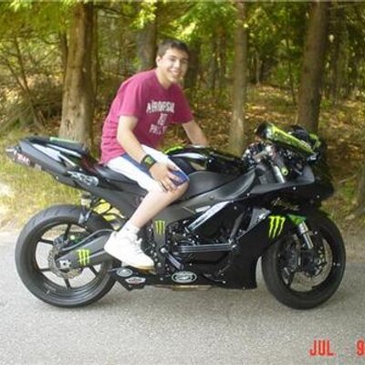 Profile Picture of Nick Rideout (@RiDE0UT) on Twitter