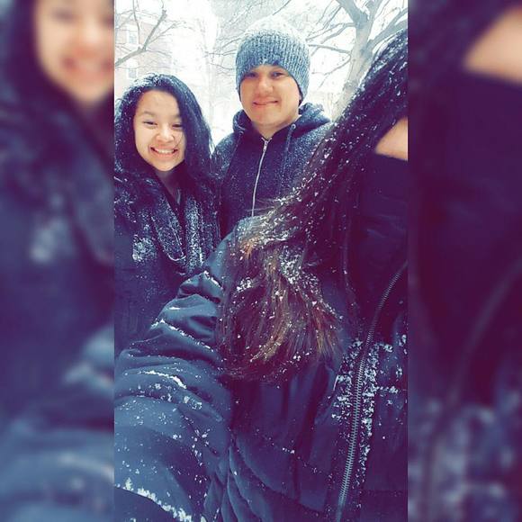 Profile Picture of Yefry Daniel flores (@rovinvanp12) on Poshmark