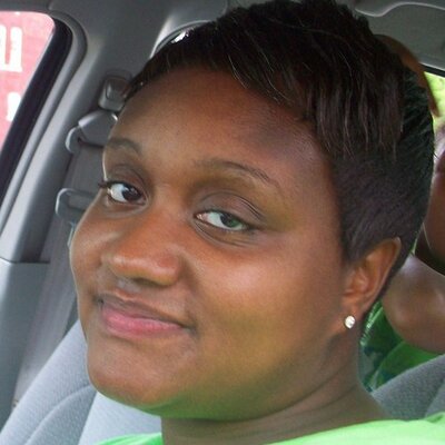 Profile Picture of Mary Crenshaw (@Msrobbadazz) on Twitter