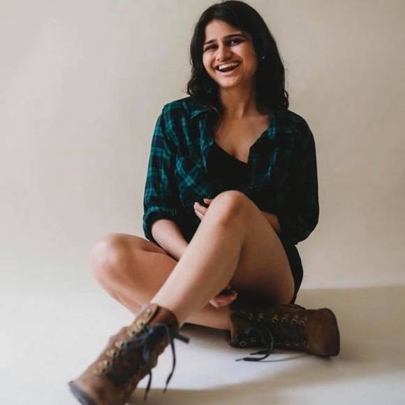 Profile Picture of Sonali Karamchandani (@sonali_k) on Poshmark