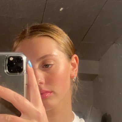 Profile Picture of Mia Gradecak (@GradecakMia) on Twitter