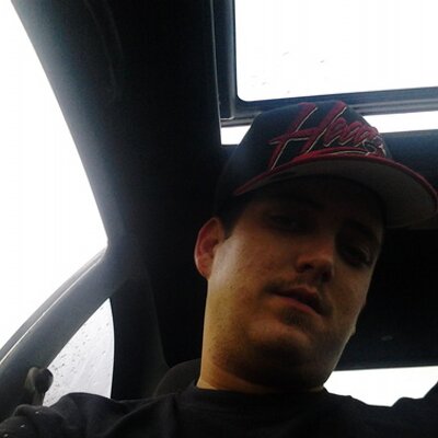 Profile Picture of Paul Wicker (@MaddogsPaul) on Twitter