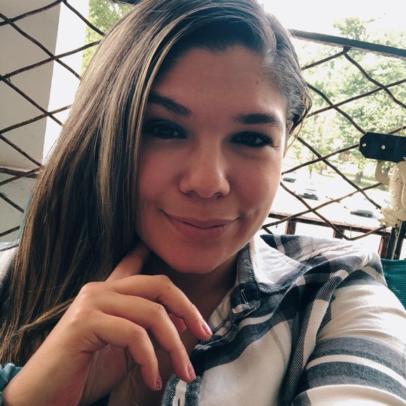 Profile Picture of Raquel Garlock (@raquel1203) on Poshmark