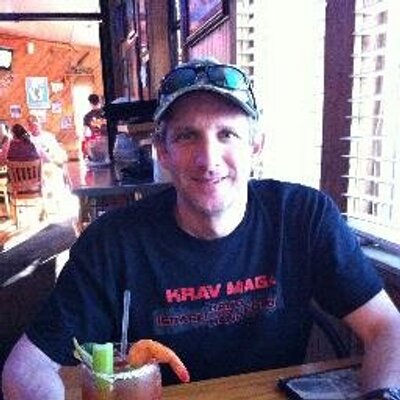 Profile Picture of Aaron Mears (@RelaxinFeet) on Twitter