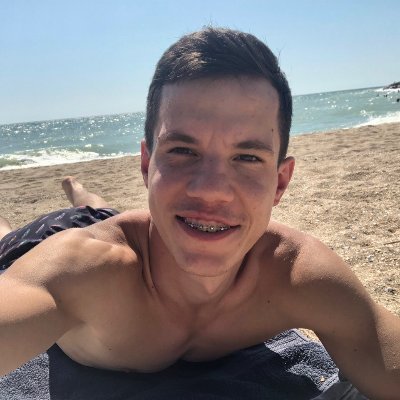 Profile Picture of Peter Wozniak (@PeterWozniak5) on Twitter