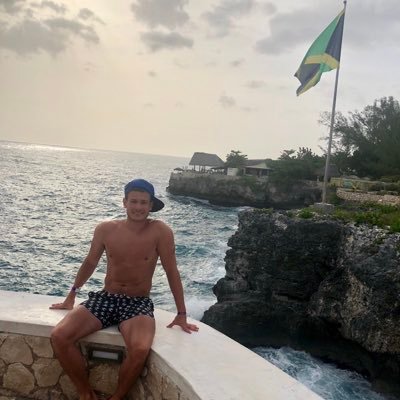 Profile Picture of Simon Crook (@chipmiguel) on Twitter