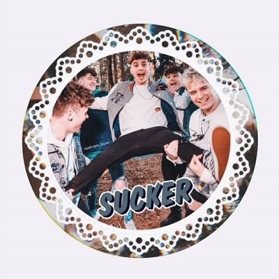 Profile Picture of Mia Fowler (@MiaFowl26791576) on Twitter