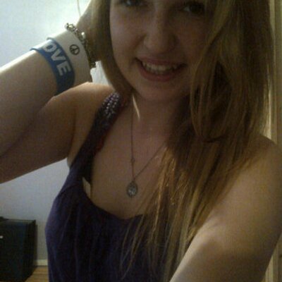 Profile Picture of Joanie RobichaudC (@joeRobichaud_x) on Twitter